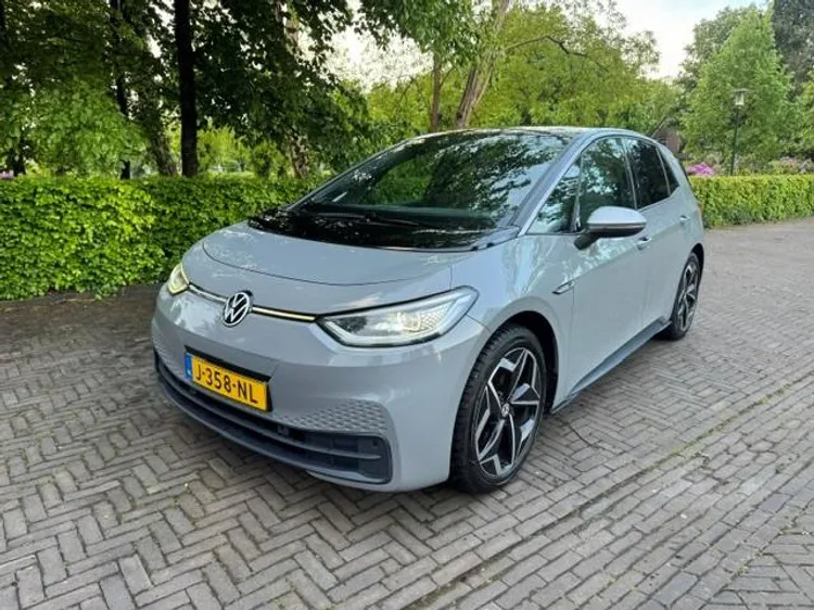 Volkswagen ID.3 (2020) — foto 1