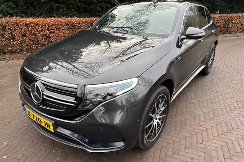 Mercedes-Benz EQC (2020)