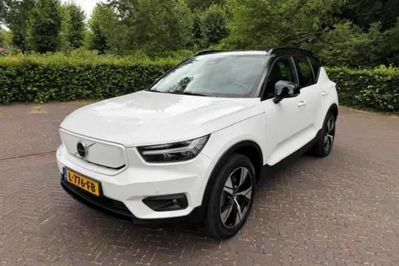 Volvo XC40 (2021)