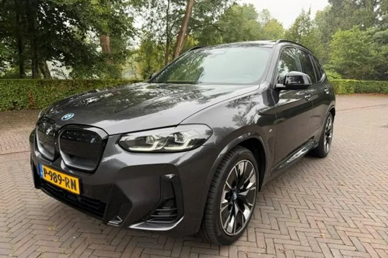 BMW iX3 (2022)