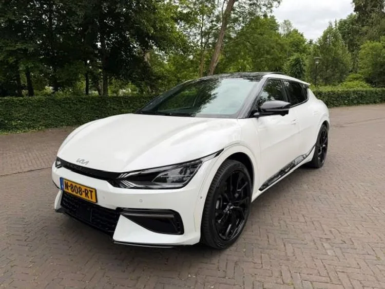 Kia EV6 (2021) — foto 1