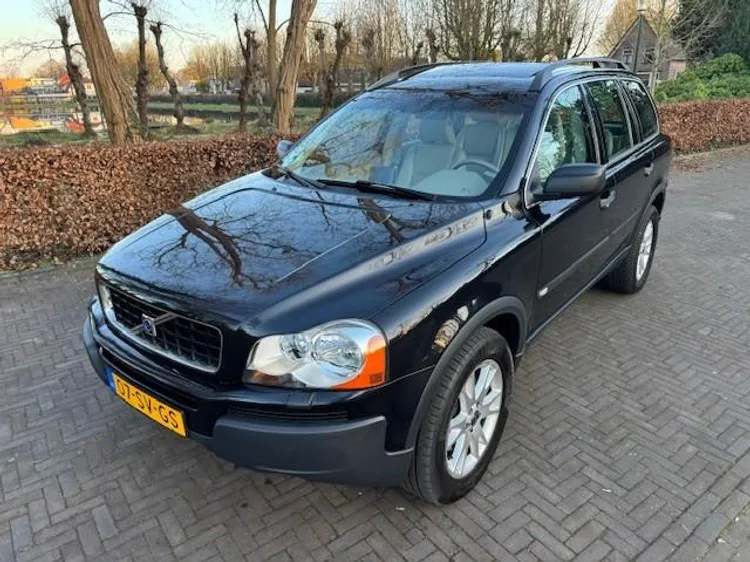 Volvo XC90 (2006) — foto 1