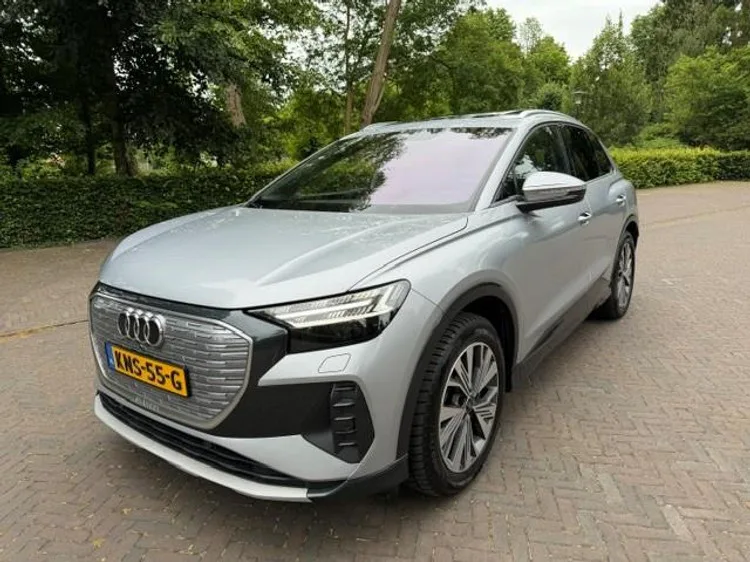 Audi Q4 e-tron (2022) — foto 1