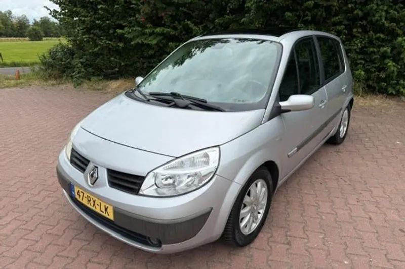 Renault Scénic (2005)