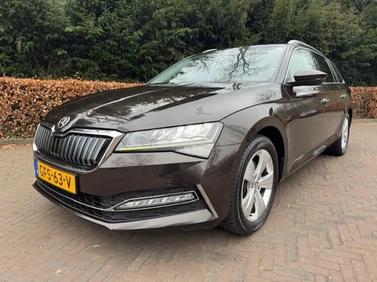 Škoda Superb (2020) — foto 1