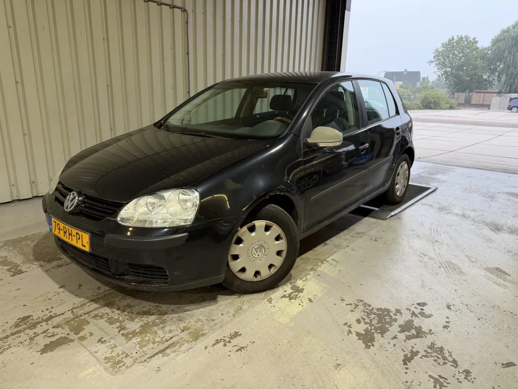Volkswagen Golf (2005) — foto 1