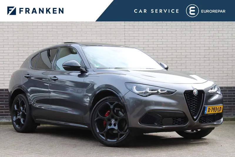 Alfa Romeo Stelvio (2023)