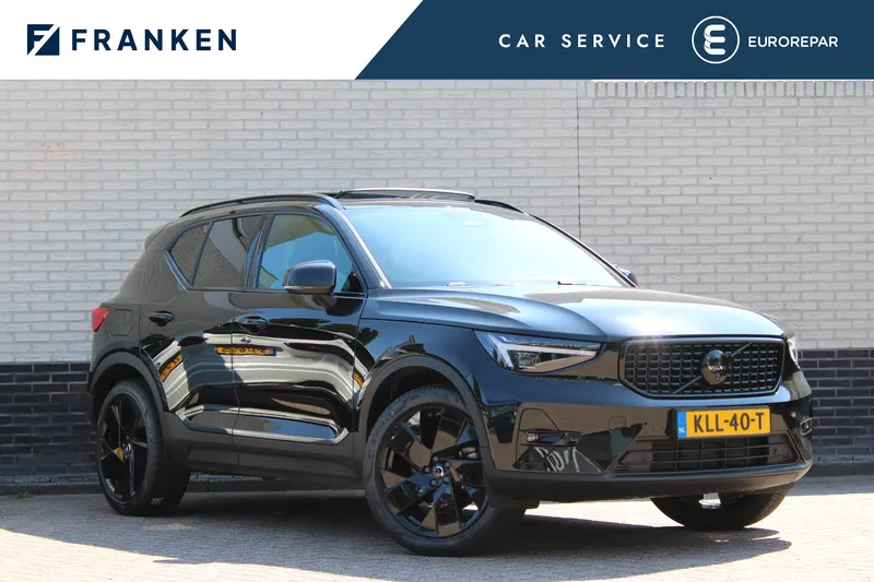 Volvo XC40 (2025)