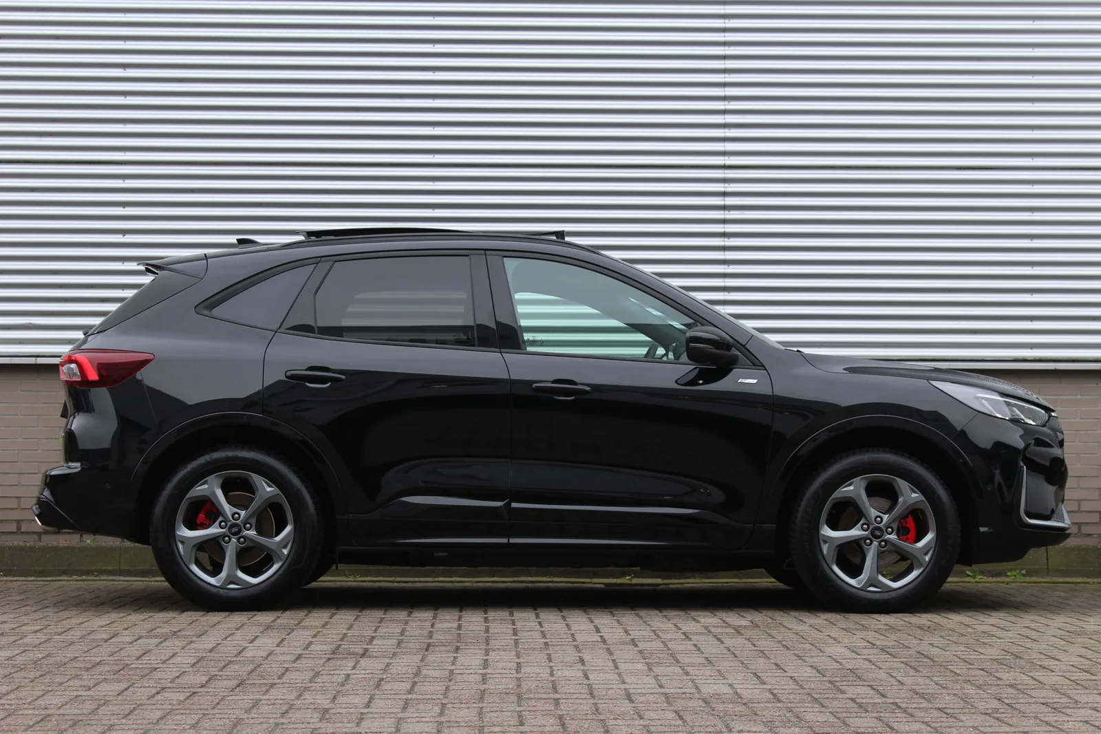Ford Kuga (2024) — foto 1