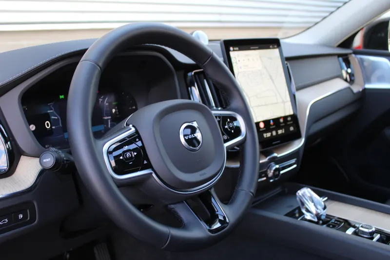 Volvo XC60 (2026)