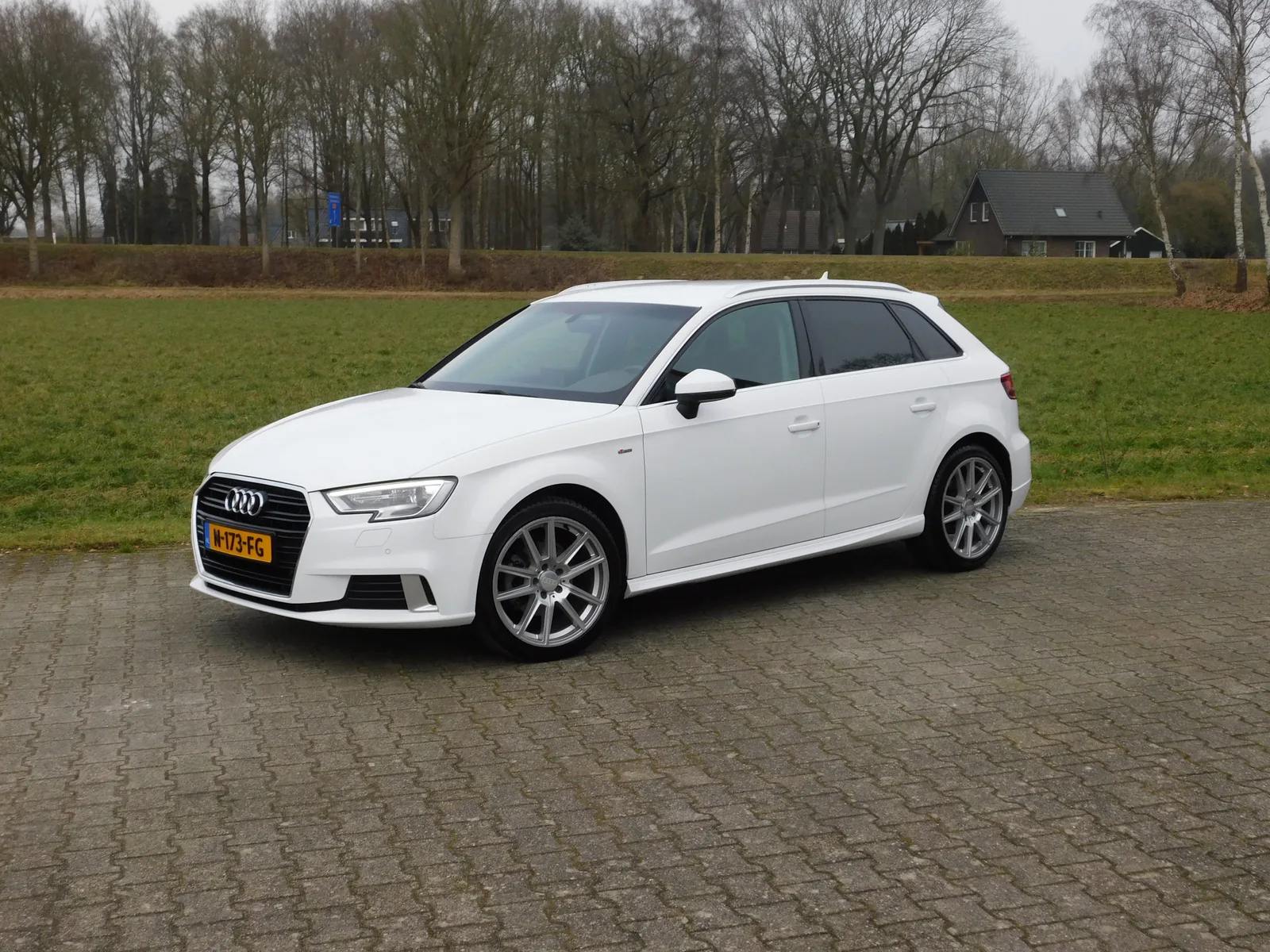 Audi A3 (2016) — foto 1