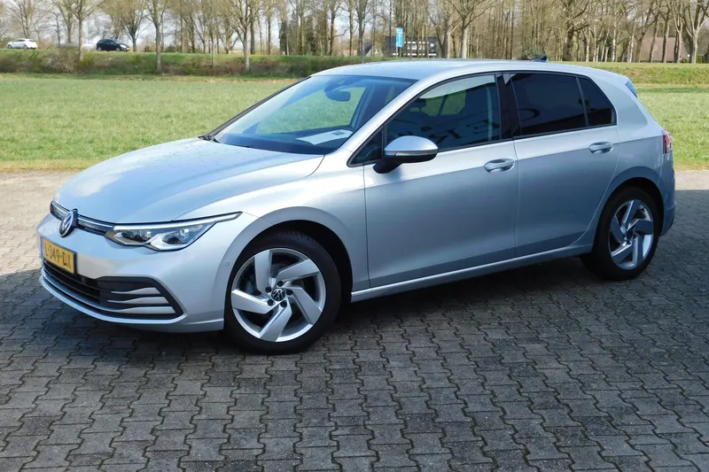 Volkswagen Golf (2021)