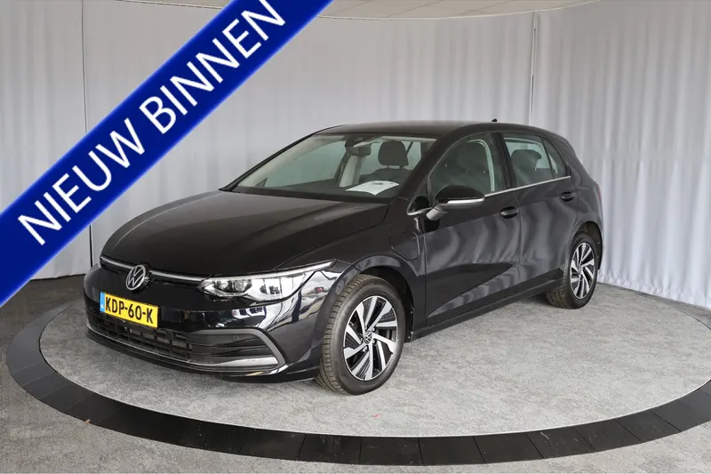 Volkswagen Golf (2022)