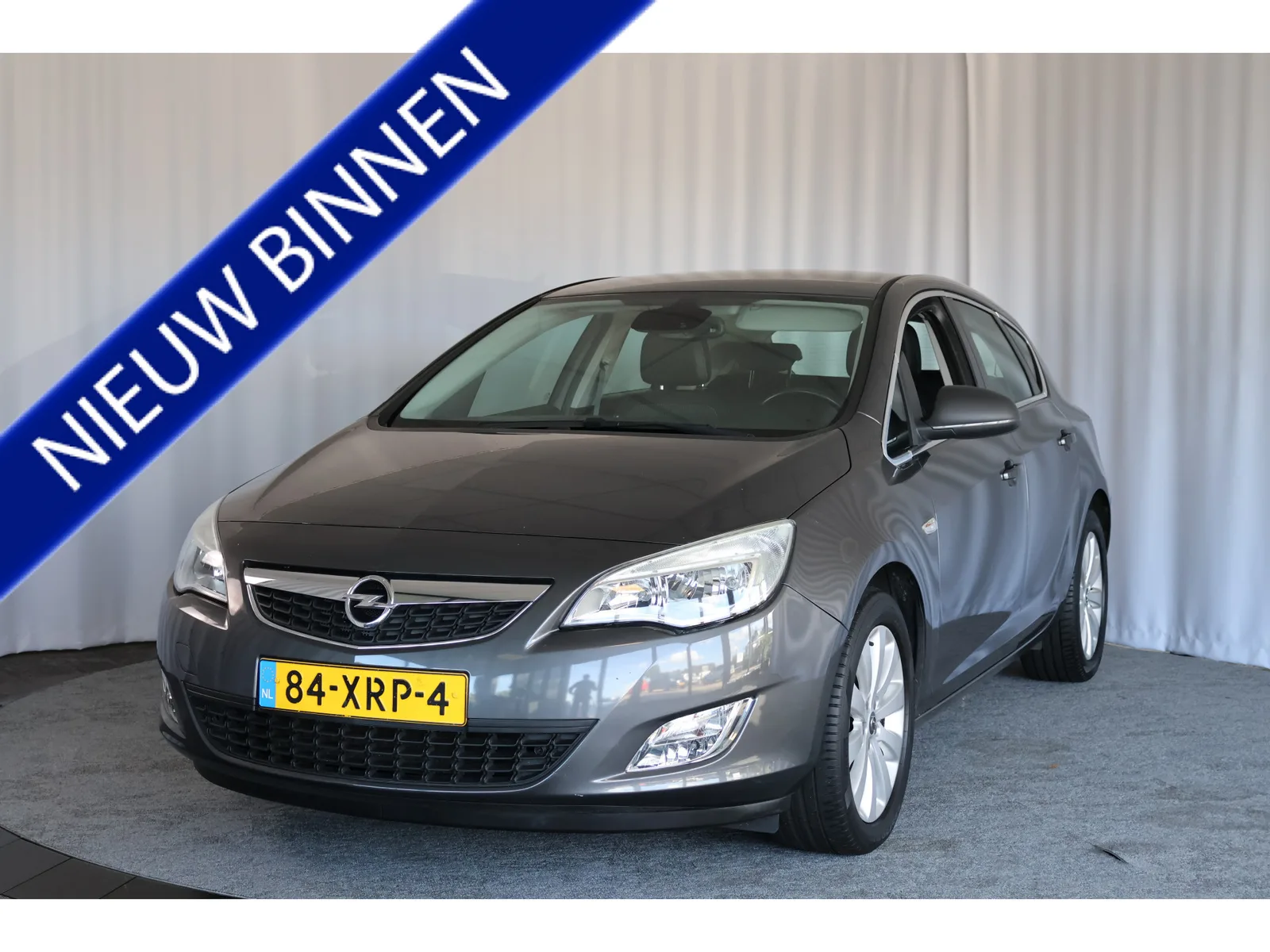 Opel Astra (2012) — foto 1
