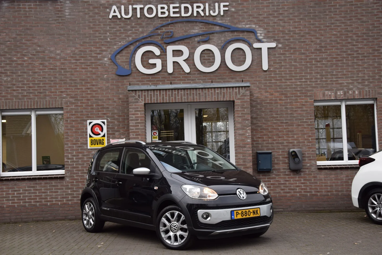 Volkswagen Up! (2016) — foto 1