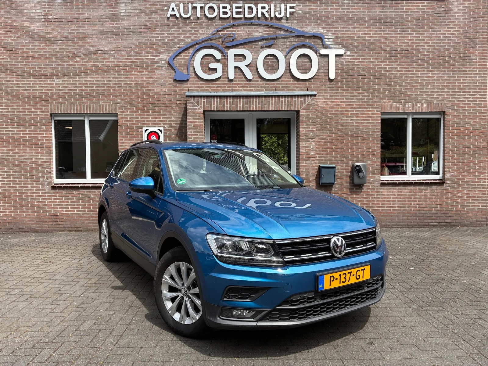 Volkswagen Tiguan (2018) — foto 1