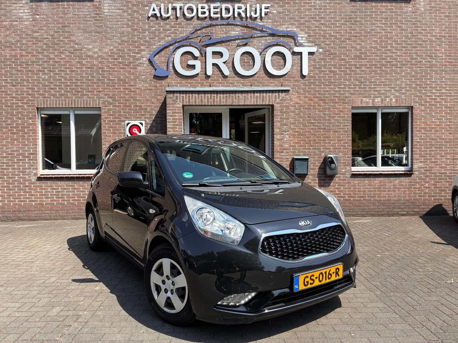 Kia Venga (2015) — foto 1
