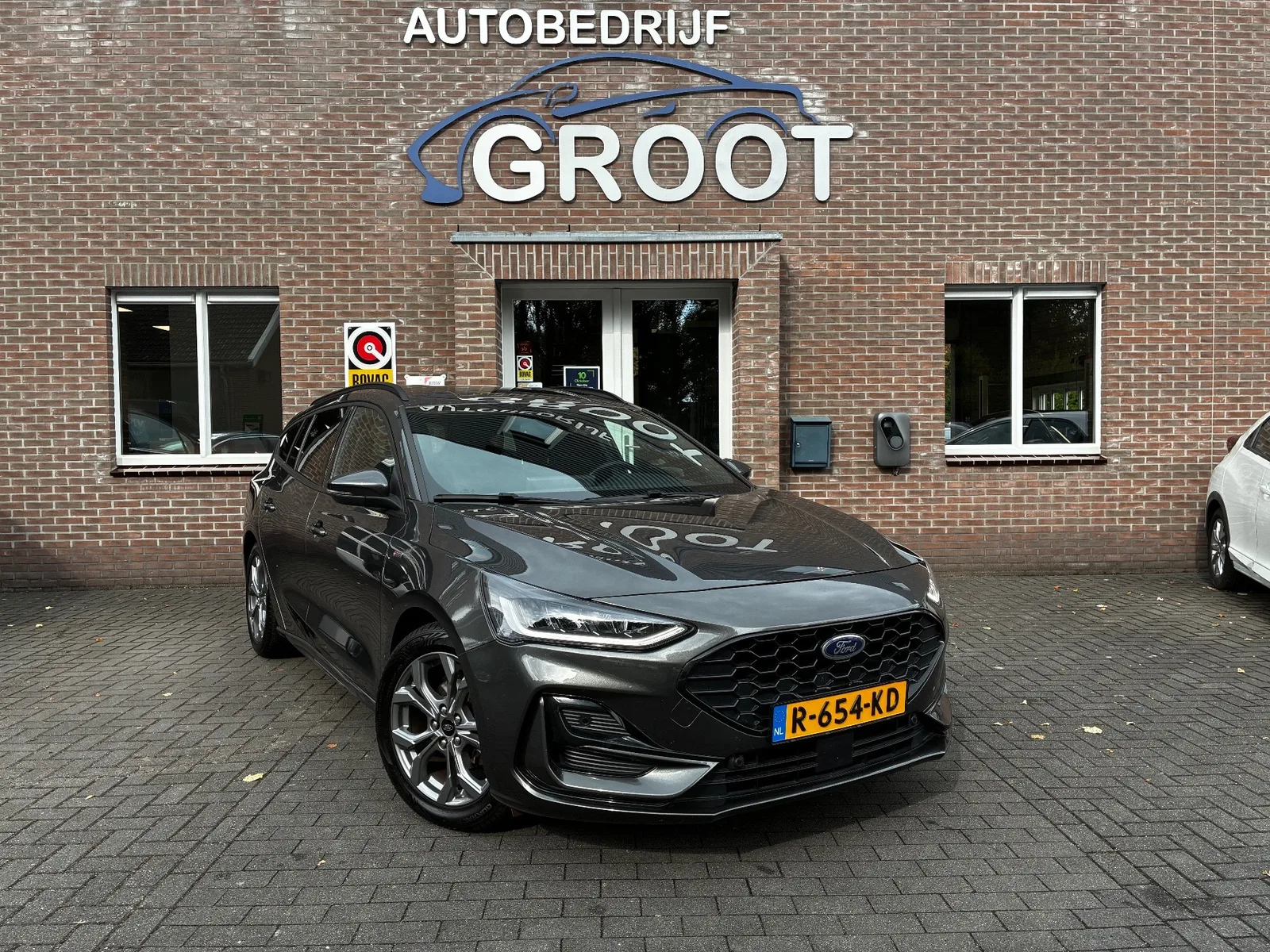 Ford Focus (2022) — foto 1