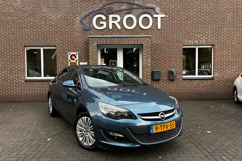 Opel Astra (2014)