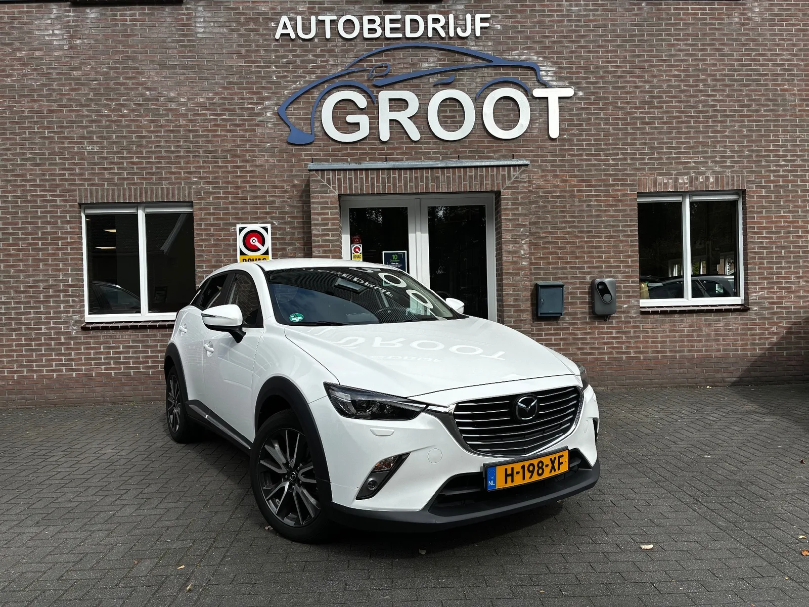 Mazda CX-3 (2017) — foto 1