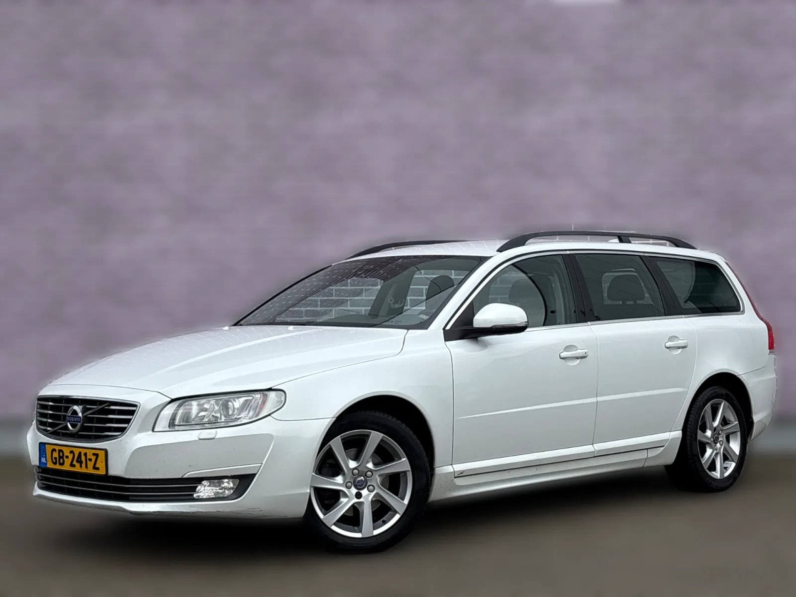 Volvo V70 (2015) — foto 1