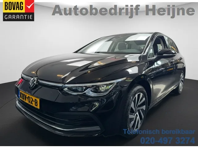 Volkswagen Golf (2023) — foto 1