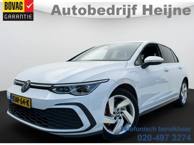 Volkswagen Golf (2022) — foto 1