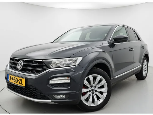 Volkswagen T-Roc (2020) — foto 1