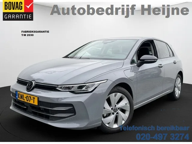 Volkswagen Golf (2025) — foto 1