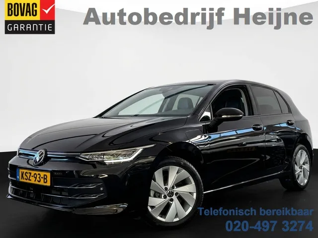 Volkswagen Golf (2025) — foto 1