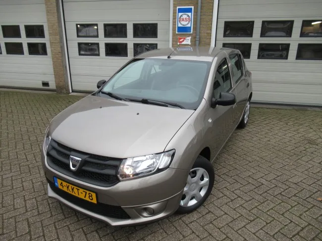 Dacia Sandero (2013) — foto 1