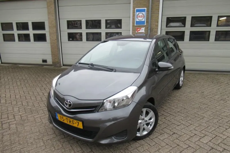 Toyota Yaris (2012)