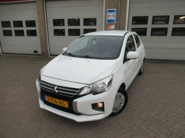 Mitsubishi Space Star (2020) — foto 1