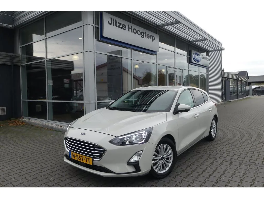 Ford Focus (2021) — foto 1