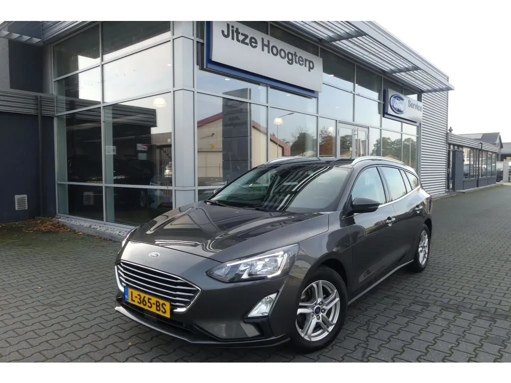 Ford Focus (2021) — foto 1