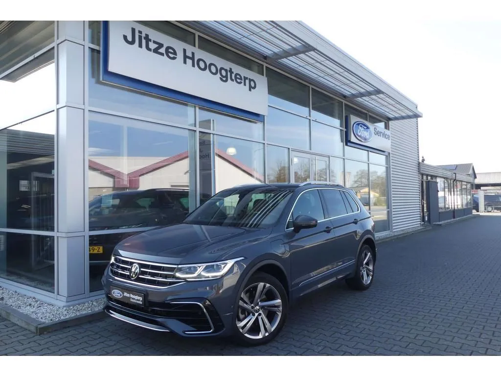 Volkswagen Tiguan (2022) — foto 1