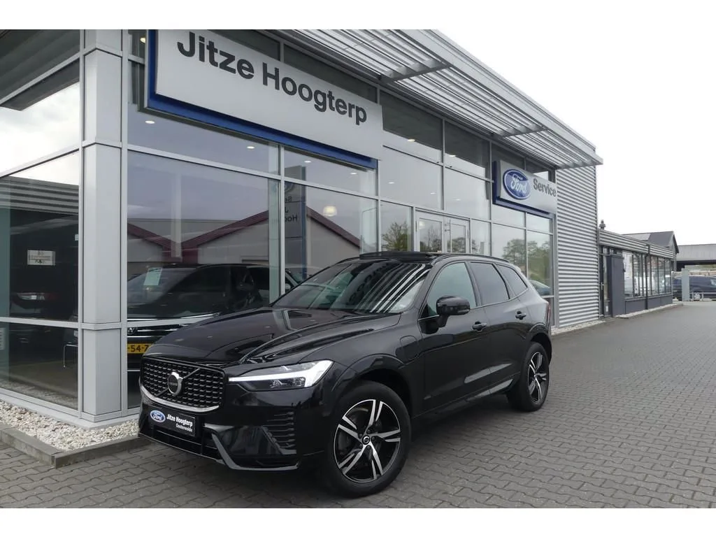 Volvo XC60 (2021) — foto 1