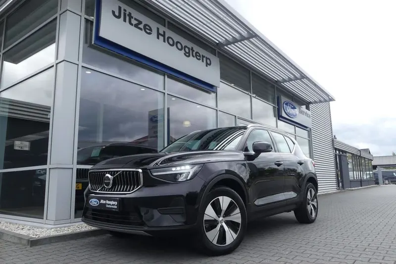 Volvo XC40 (2022)