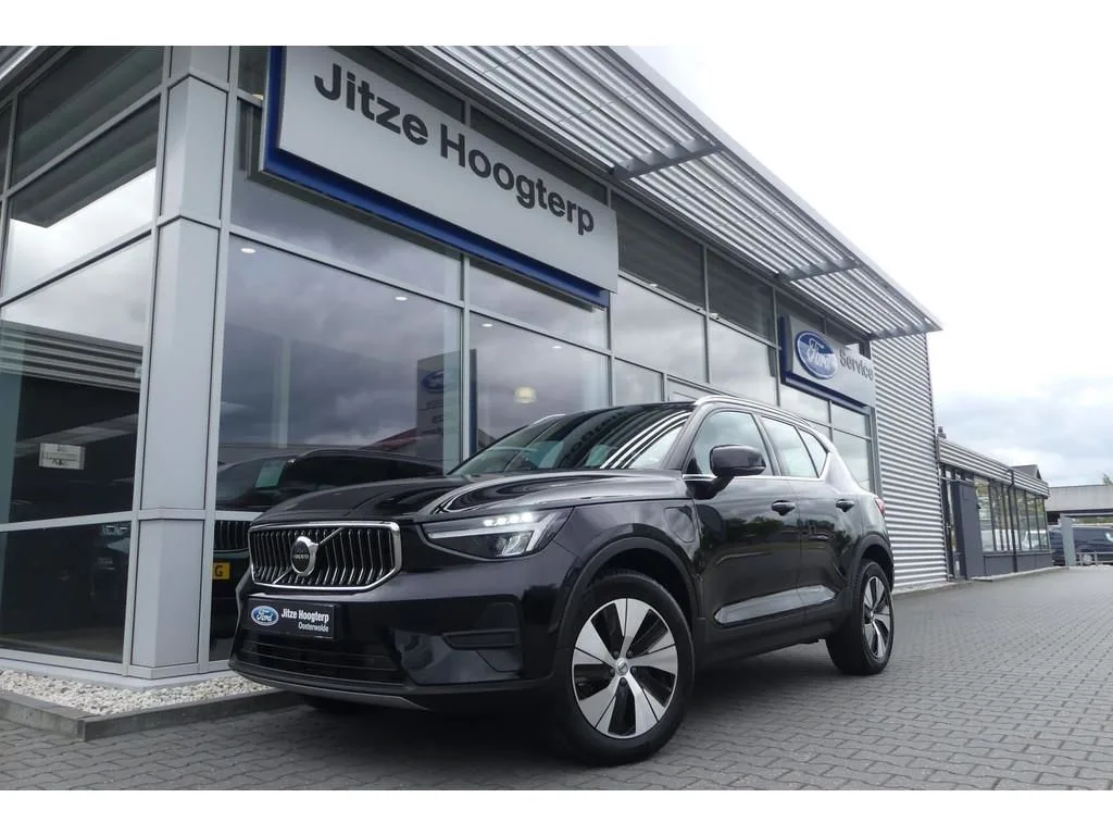 Volvo XC40 (2022) — foto 1