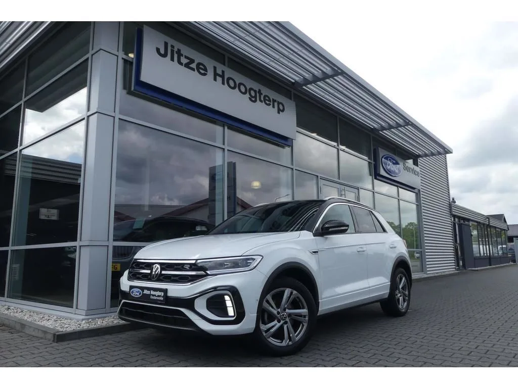 Volkswagen T-Roc (2022) — foto 1