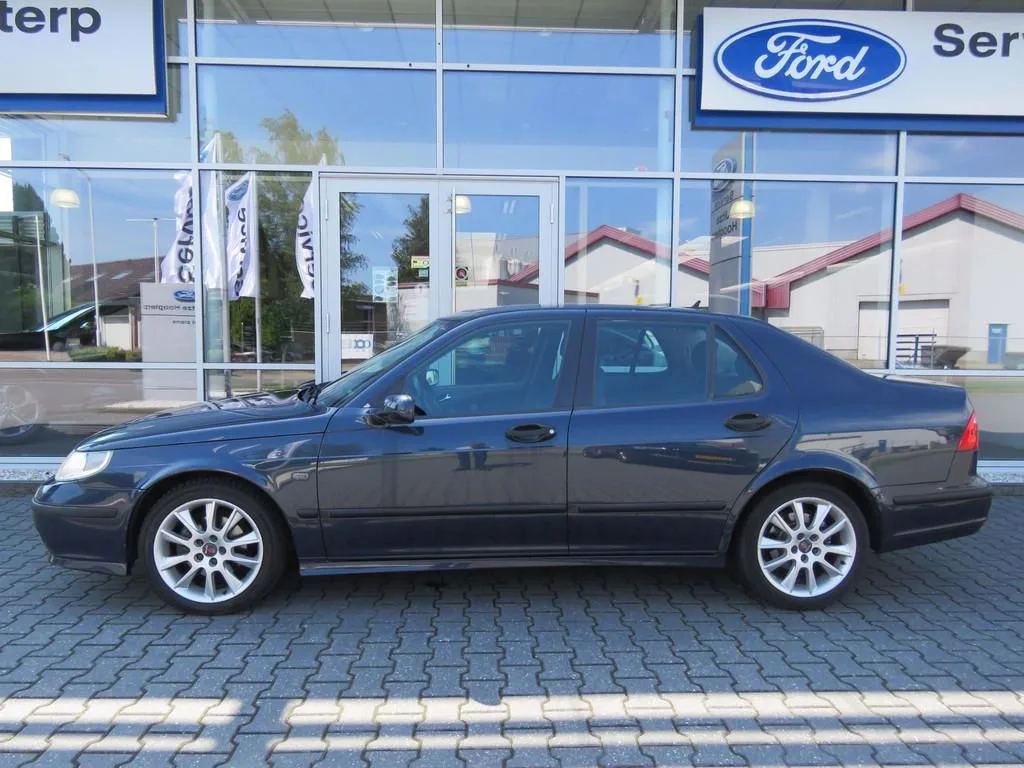 Saab 9-5 (2005) — foto 1