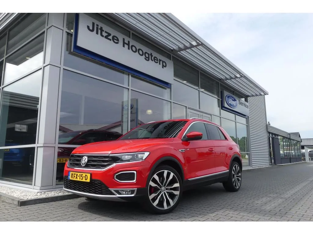 Volkswagen T-Roc (2018) — foto 1