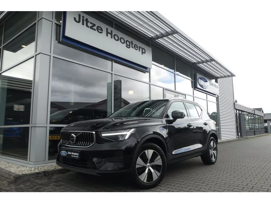 Volvo XC40 (2022) — foto 1