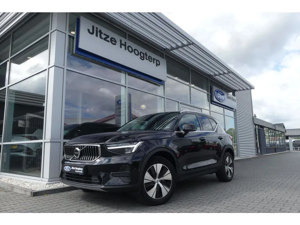 Volvo XC40 (2022) — foto 1