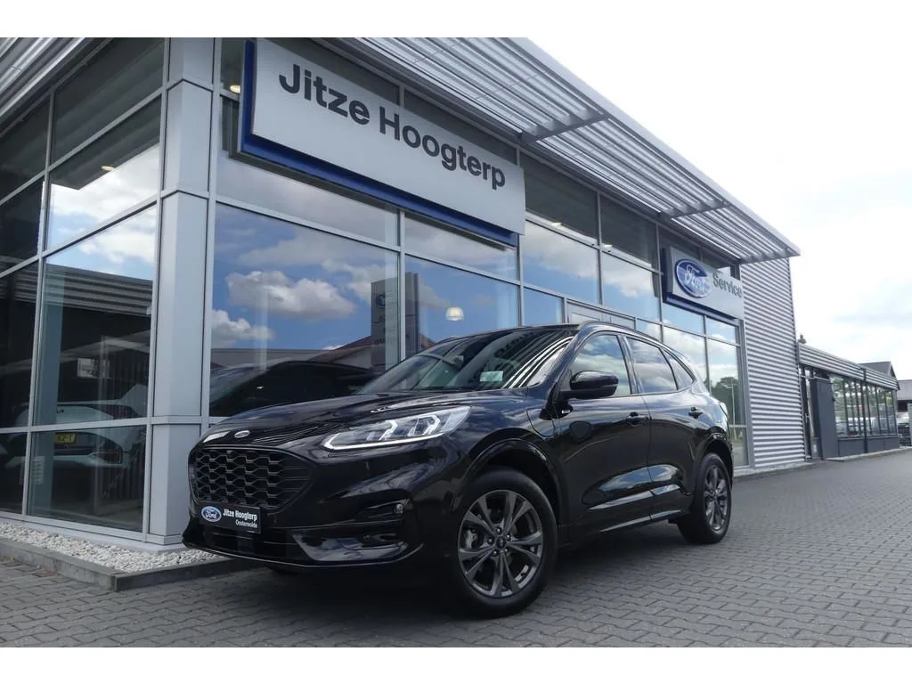 Ford Kuga (2022) — foto 1