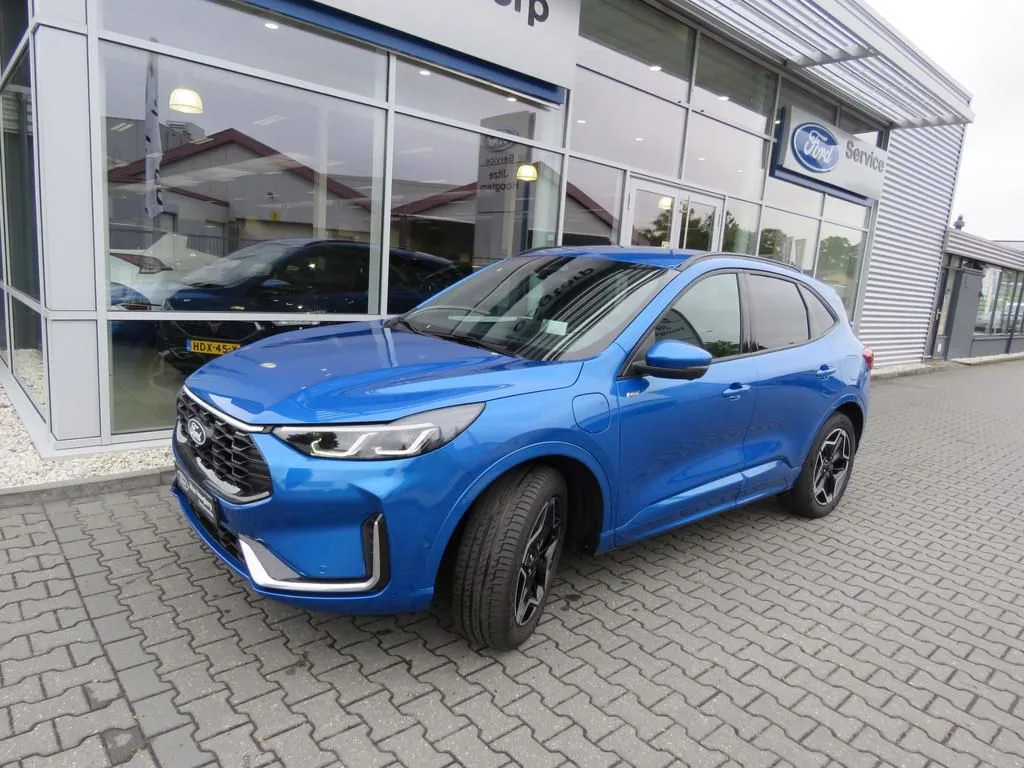 Ford Kuga (2024) — foto 1