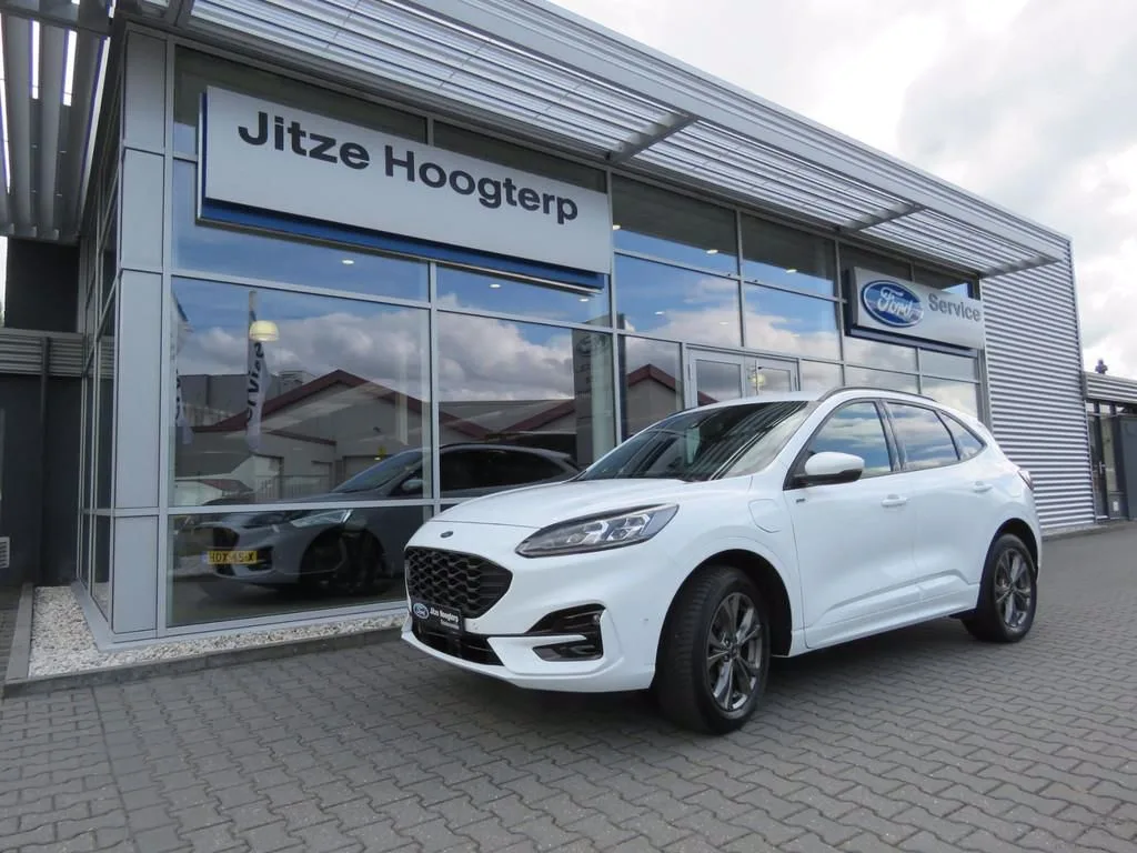 Ford Kuga (2022) — foto 1