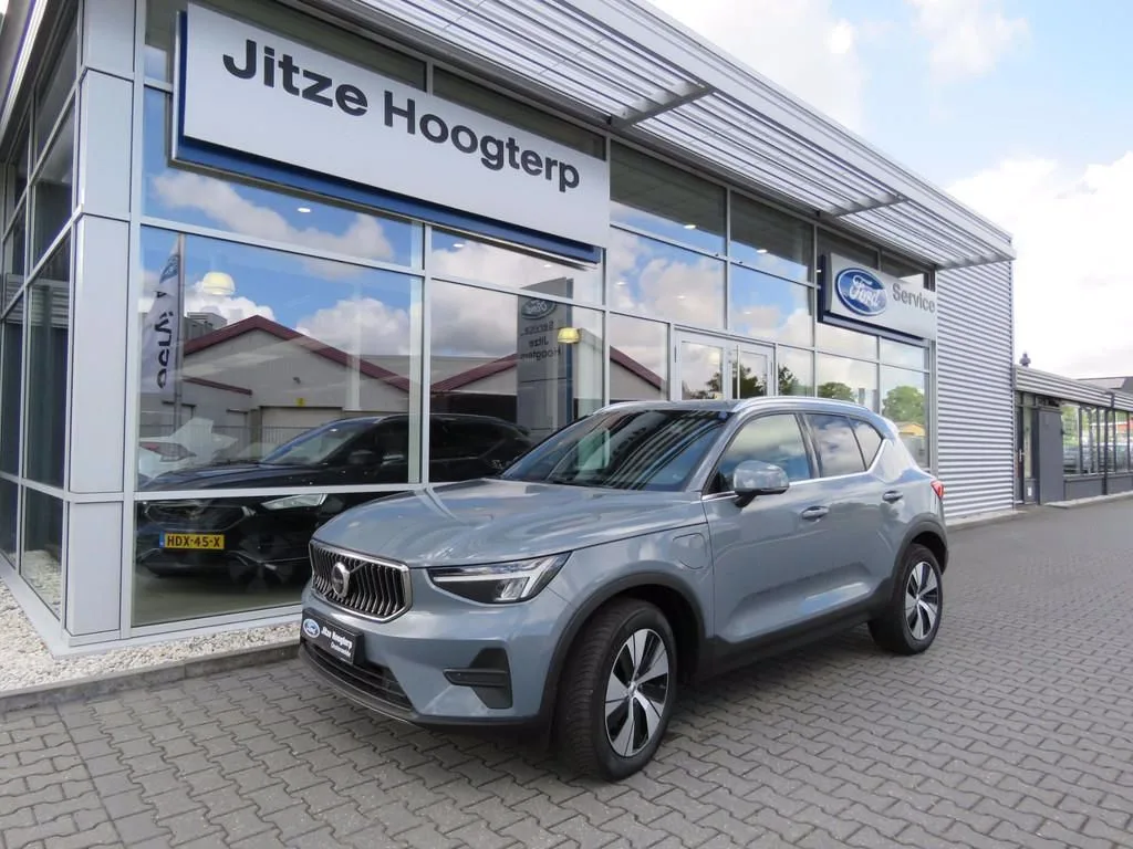 Volvo XC40 (2022) — foto 1