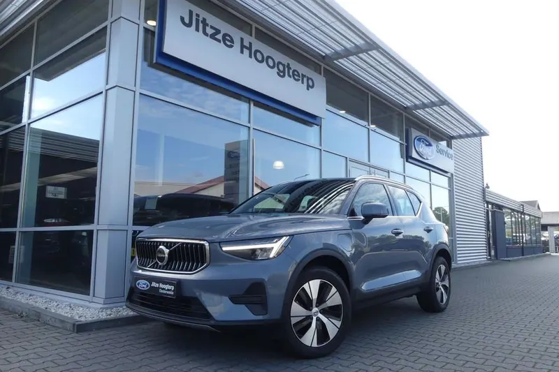 Volvo XC40 (2022)