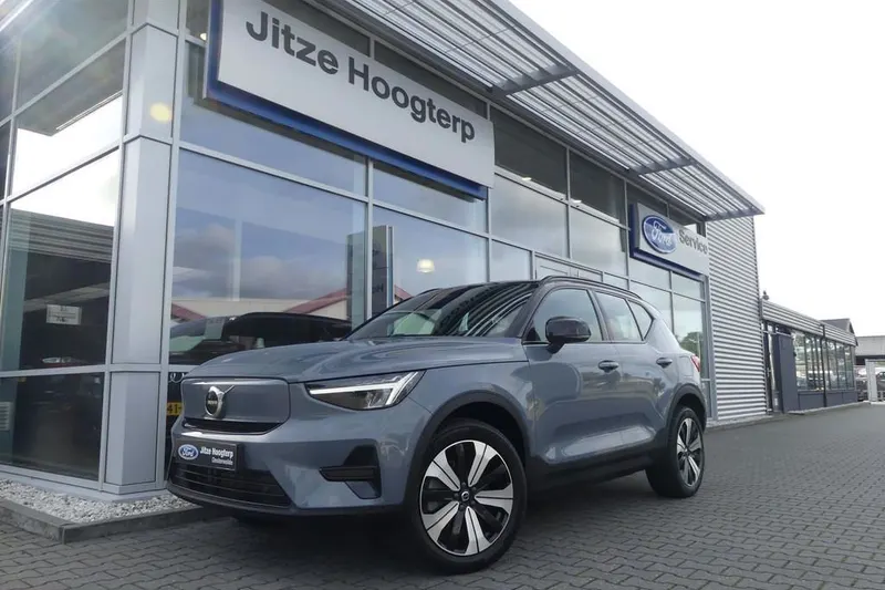 Volvo XC40 (2022)